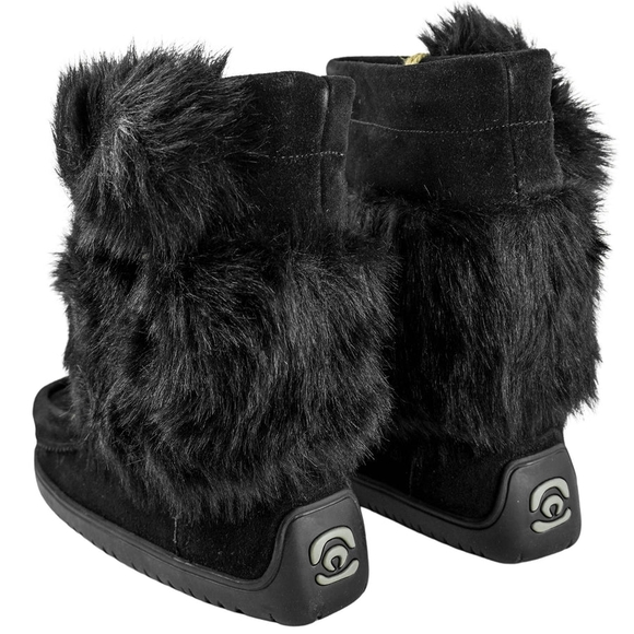 Manitobah Snowy Black Fur-Trimmed Winter Boots - Picture 4 of 6